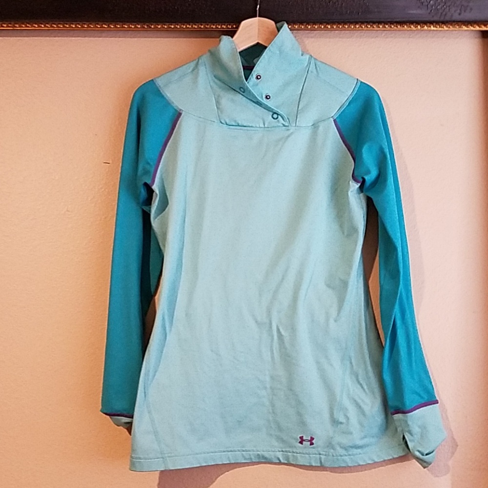 Under Armour  Coldgear athletic top